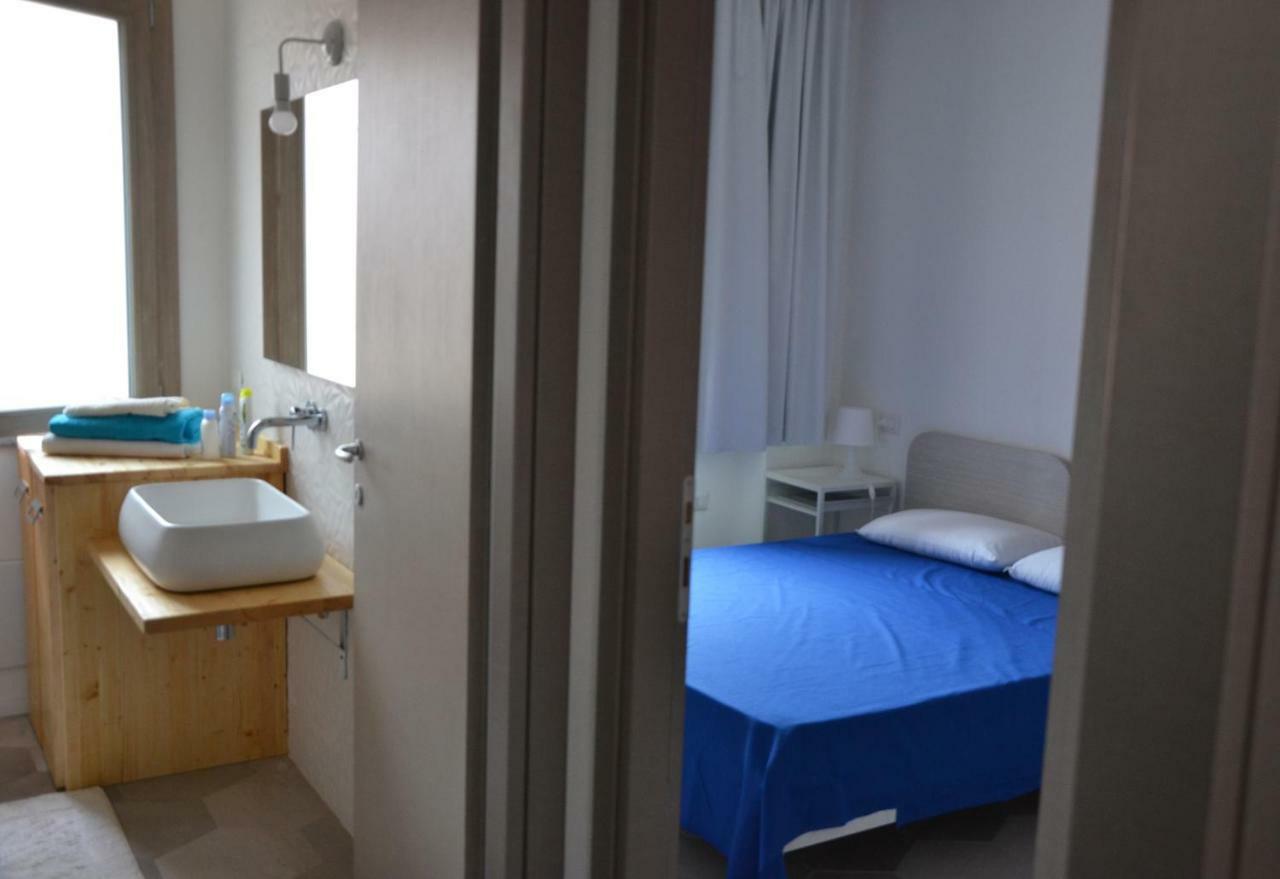 Le Perle Dell'Isola Apartment Isola Rossa Ngoại thất bức ảnh