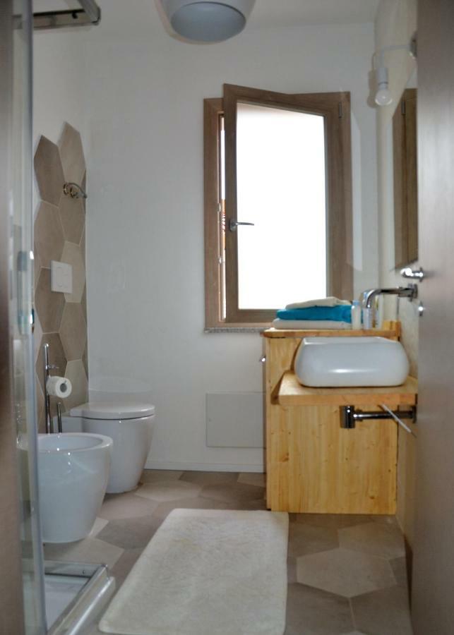 Le Perle Dell'Isola Apartment Isola Rossa Ngoại thất bức ảnh