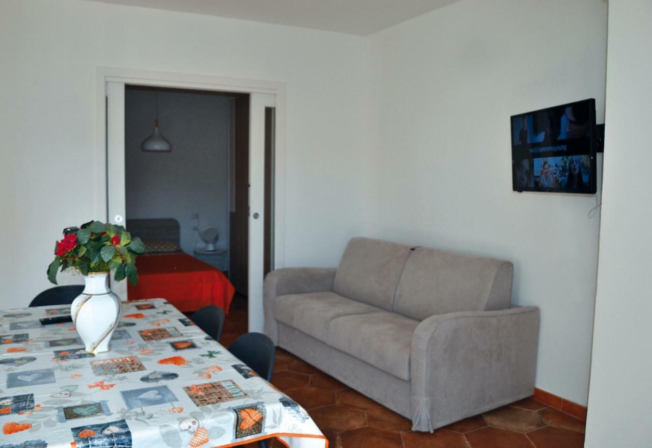 Le Perle Dell'Isola Apartment Isola Rossa Ngoại thất bức ảnh