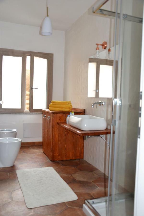Le Perle Dell'Isola Apartment Isola Rossa Ngoại thất bức ảnh