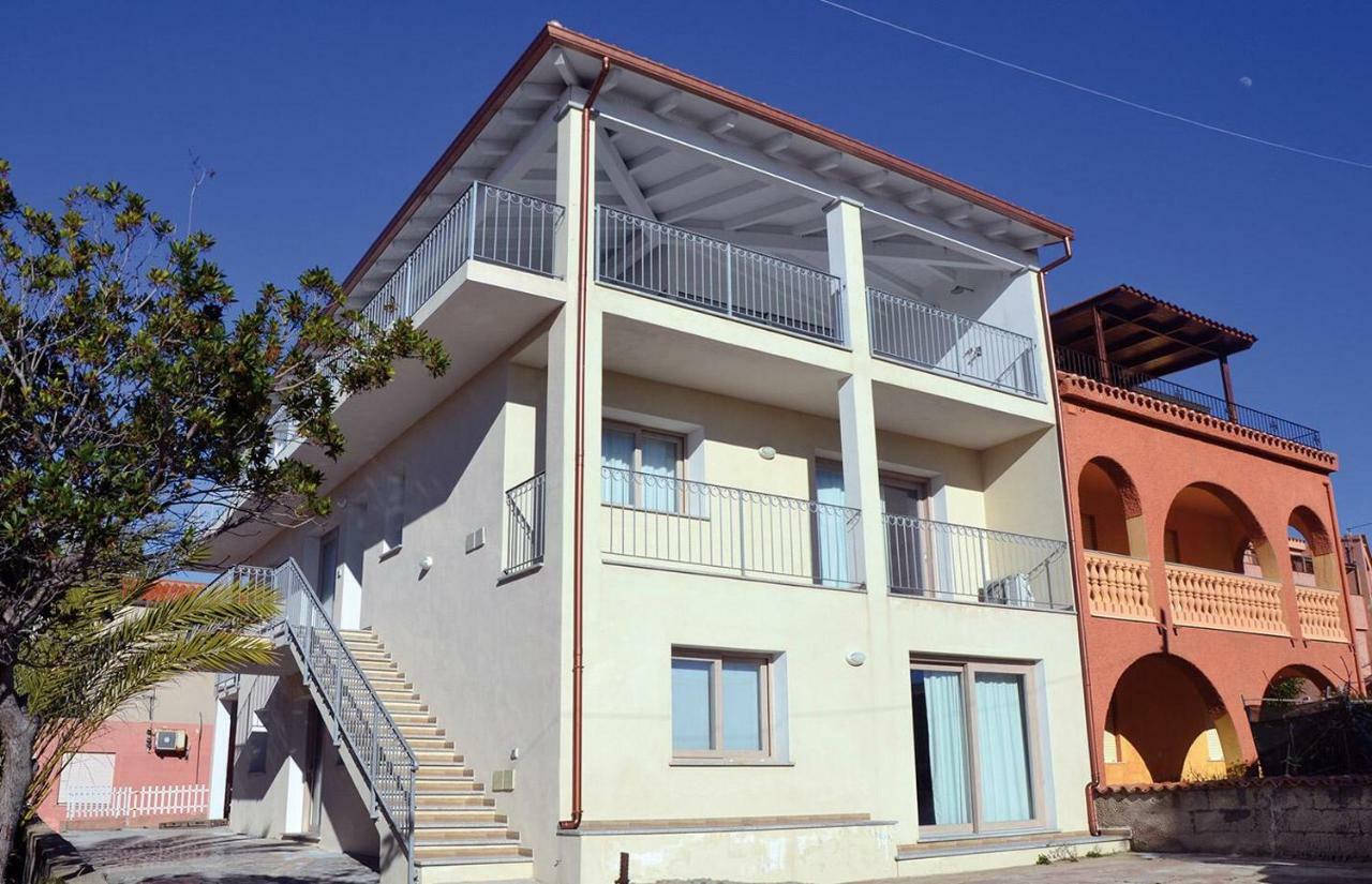Le Perle Dell'Isola Apartment Isola Rossa Ngoại thất bức ảnh