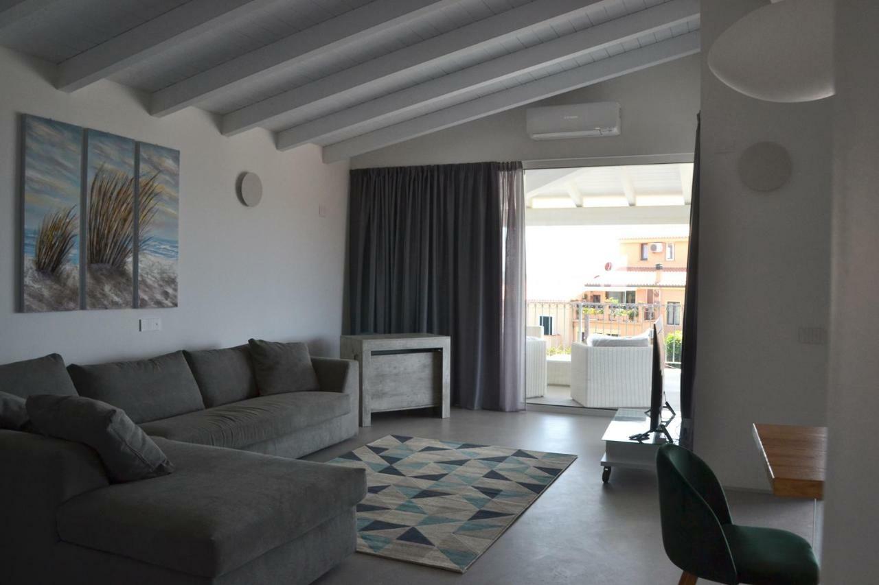 Le Perle Dell'Isola Apartment Isola Rossa Ngoại thất bức ảnh